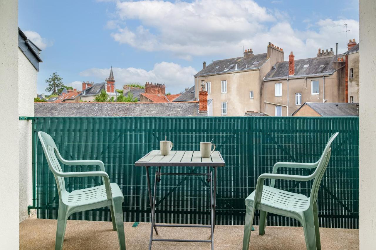 L'Ingenieux - Appt Pres De La Place Zola Nantes Exterior foto